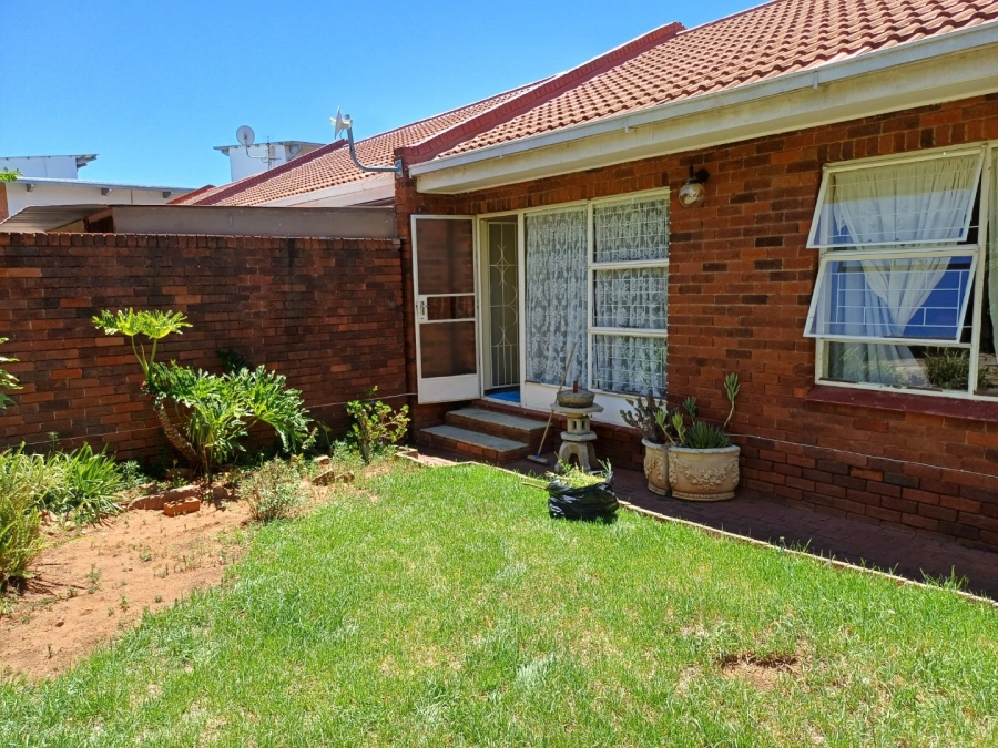 2 Bedroom Property for Sale in Navalsig Free State